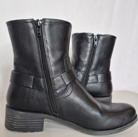 Frye and Co. Elodie Black Faux Leather Side Zip Combat / Moto Boot - Size 8 - Picture 3 of 15